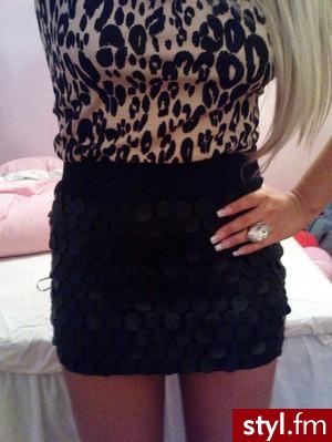 Średnie Spódnice Moda