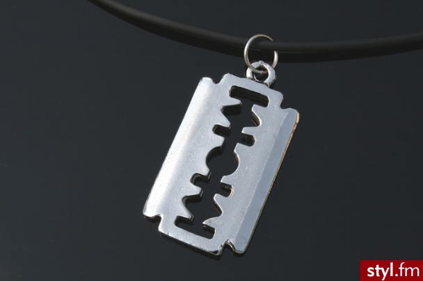 Jubileo.pl WISIOREK ŻYLETKA PUNK ROCK kolor srebrny metal emo aj227 - Wisiorki Biżuteria Moda