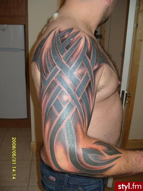 Ogromny tribal - Tatuaże