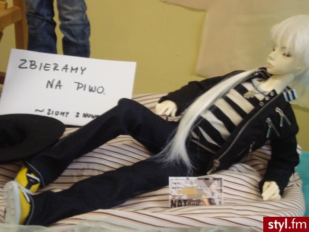 Dollfie - zdjęcia robione na NatCon\'ie przeze mnie (więc dlatego taka marna jakość ^^) jeśli właściciel nie wyraża zgody na umieszczanie zdjęć proszę napisać.
(gomeeen, zapomniałam zapytać na konwencie) - Misz-masz