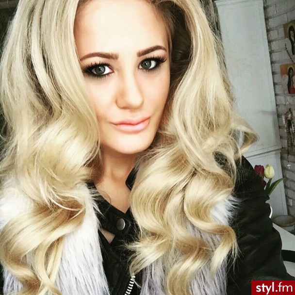 Blond Rozpuszczone Kręcone Na co dzień Długie Fryzury