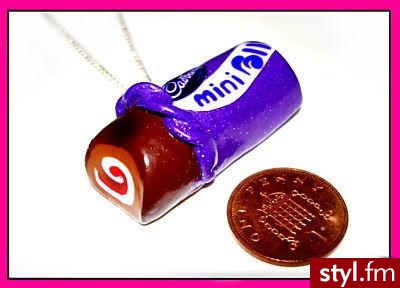 Naszyjnik z czekoladowym batonikiem z nadzieniem :) - Pozostałe Dodatki Moda