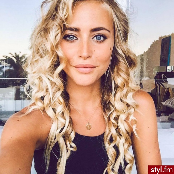 Blond Rozpuszczone Kręcone Na co dzień Długie Fryzury