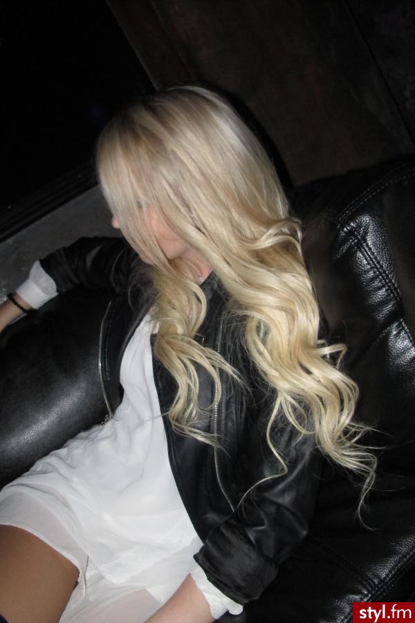 Blond Rozpuszczone Kręcone Na co dzień Długie Fryzury