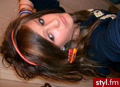 Emo - Średnie Fryzury