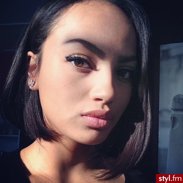 Średnie Fryzury