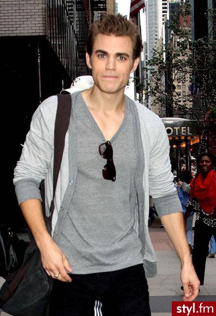 Paul Wesley - Pozostałe Ciuchy Moda