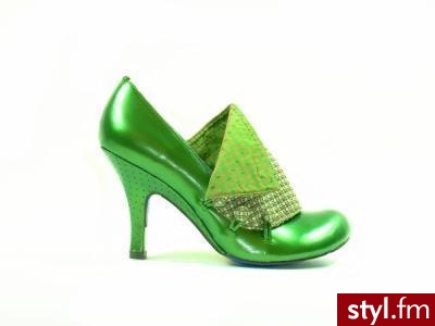 Jeśli marka nazywa się Irregular Choice, można się spodziewać, że tradycyjnie, przeciętnie ani standardowo nie będzie. No i nie jest.
Cena 269zł. - Pozostałe Buty Moda