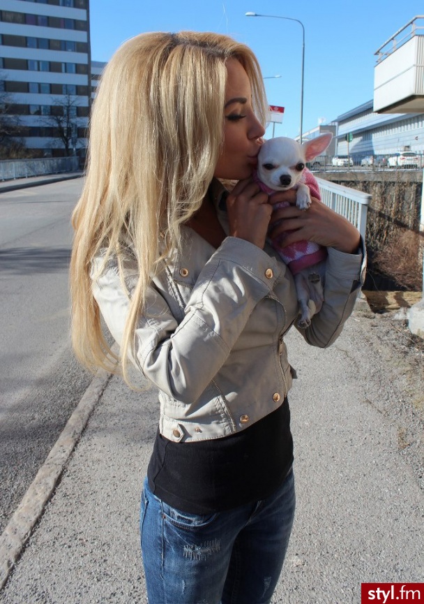 Alexandra Nilsson - Blond Rozpuszczone Proste Na co dzień Długie Fryzury