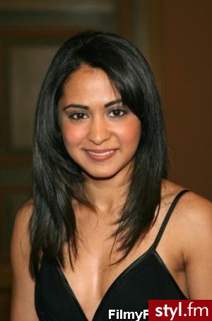 Parminder Nagra - Długie Fryzury