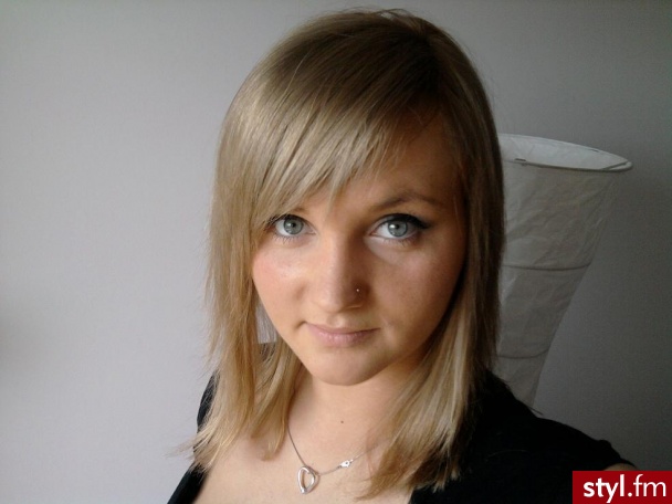 Średnie Fryzury