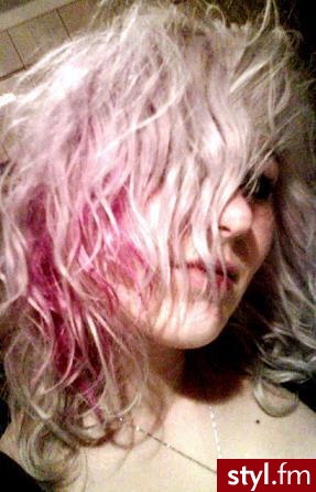 Blond Punk Rock Alternatywne Średnie Fryzury