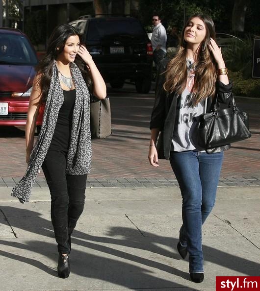 Kim Kardashian And Brittny Gastineau - Moda uliczna Inne Moda