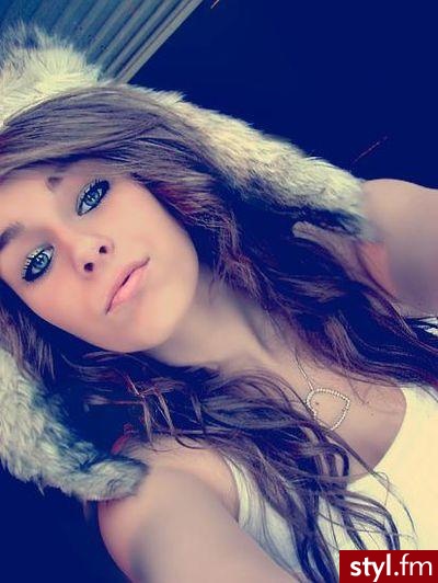 Elsie Enchanted - Kręcone Na co dzień Średnie Fryzury