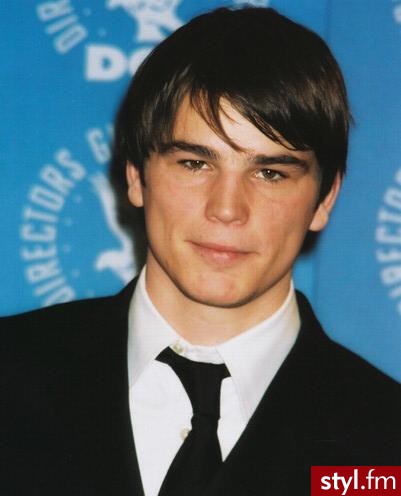 Jeśli jest napisz i podaj link ;)
Josh Hartnett - Średnie Męskie Fryzury