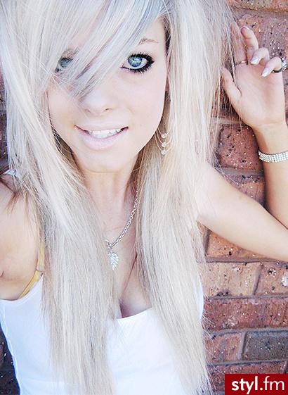 Princess...<33 - EMO Alternatywne Średnie Fryzury
