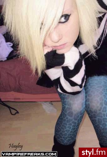 EMO Alternatywne Średnie Fryzury