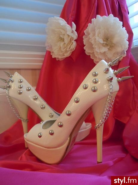 Szpilki Buty Moda