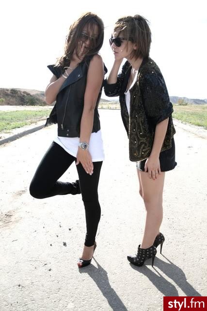 Jeżeli zdjęcie znajduje się już w galerii poproszę o link - Moda uliczna Inne Moda