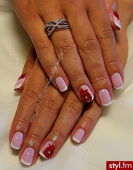 manicure hybrydowy - Kwadratowe Zdobienia 3D Naturalne Paznokcie