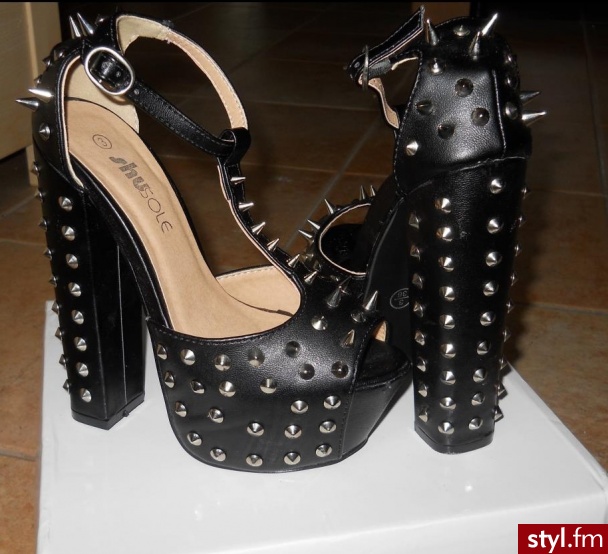 Pozostałe Buty Moda