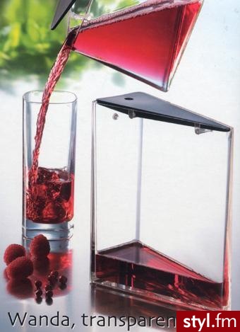 Na soki i drinki?
 

Domena lata, czyli smakowicie kolorowe soki i drinki, najlepiej wyglądają podawane i przechowywane w przejrzystym szkle. Groszki znalazy dzbanek o futurystycznej, prostej formie i przezroczystych ściankach. Najbardziej podoba się n - Misz-masz