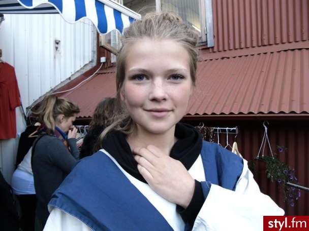 Średnie Fryzury