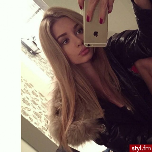 Blond Rozpuszczone Kręcone Na co dzień Długie Fryzury