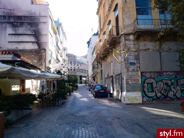 
www.athenshearts.com
Instagram: @athenshearts
Facebook: Athens hearts - Kosmetyki