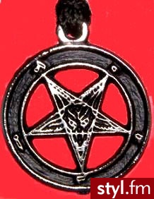 Wisiorek Pentagram-4 - Wisiorki Biżuteria Moda
