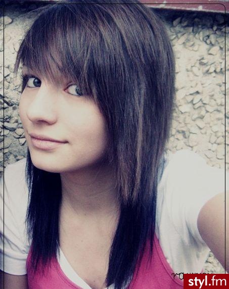 Średnie Fryzury