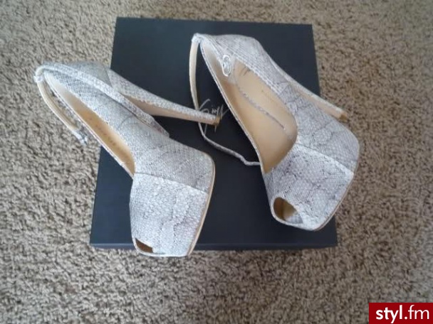 Szpilki Buty Moda