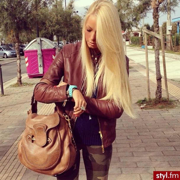 Blond Rozpuszczone Proste Na co dzień Długie Fryzury
