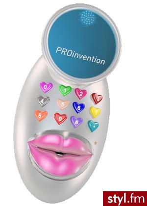Kissphone. Telefon do całowania:D KissPhone wyposażony jest w specjalne usta. Podczas ich całowania telefon mierzy temperaturę, ciśnienie, szybkość bicia serca oraz siłę ssania ust. Telefon przekazuje te dane do naszego rozmówcy (musi on również posiadać  - Gadżety Inne Moda