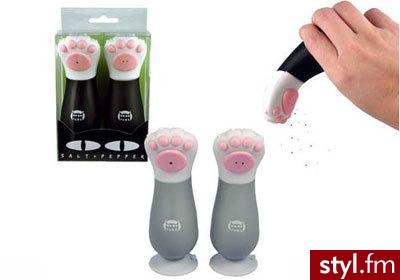 Solniczka i pieprzniczka w kształcie... zwierzęcych łapek :) Cena: $11.99 - Misz-masz