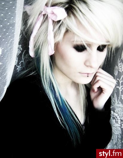 EMO Alternatywne Średnie Fryzury