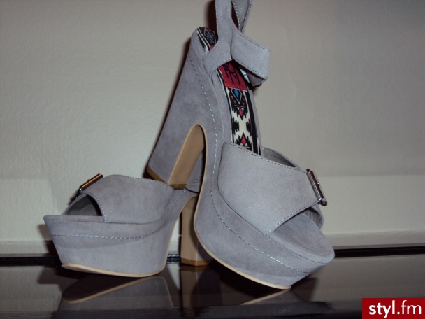 Pozostałe Buty Moda