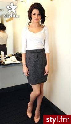skromnie, uroczo ;) - Moda uliczna Inne Moda