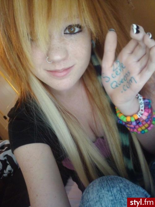 EMO Alternatywne Średnie Fryzury