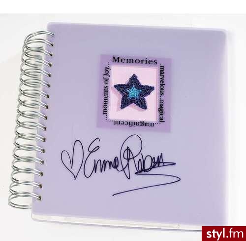 Pamiętnik z autografem Emmy Roberts :D - Misz-masz