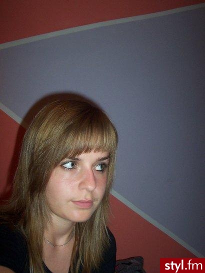 Średnie Fryzury