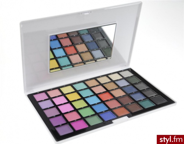 Elixir London Matt eyes 820 Paleta cieni - Dzienne Makijaże