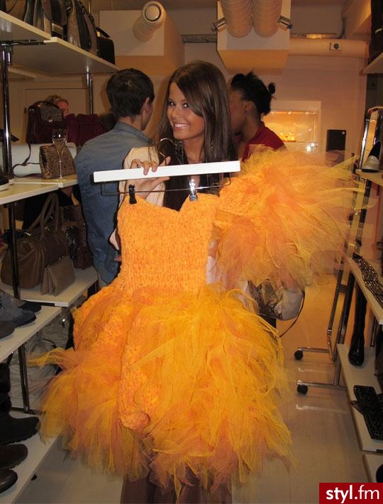 Sukienki Moda