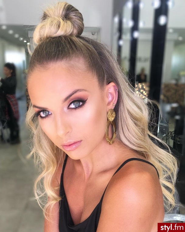 Blond Upięcie Kręcone Na co dzień Długie Fryzury