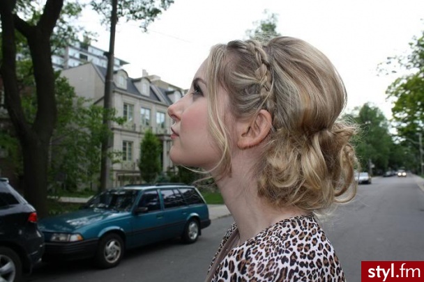Średnie Fryzury