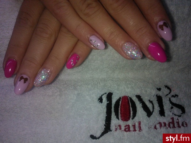 Let's create it!

www.facebook.com/jovinailstudio - Paznokcie