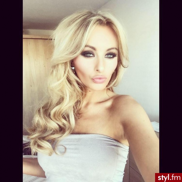 Blond Rozpuszczone Kręcone Na co dzień Długie Fryzury