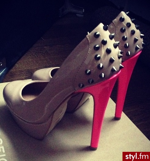 Szpilki Buty Moda