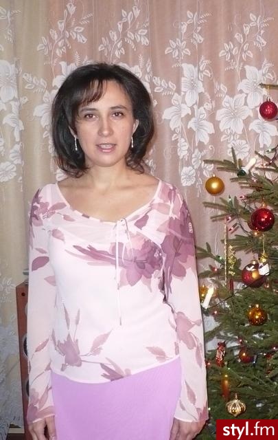 fryzura wykonana przeze mnie samą ale wcześniej włosy postopniowane. - Średnie Fryzury