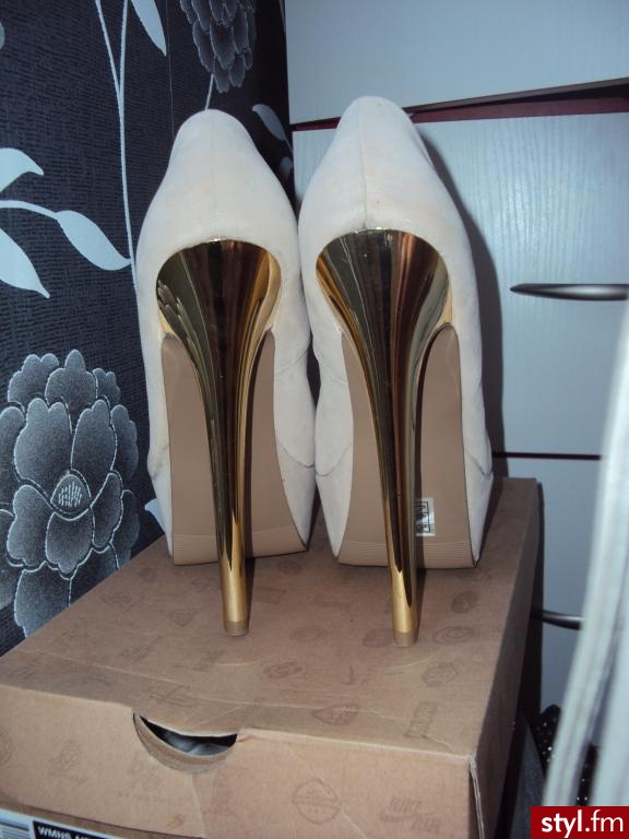 Szpilki Buty Moda